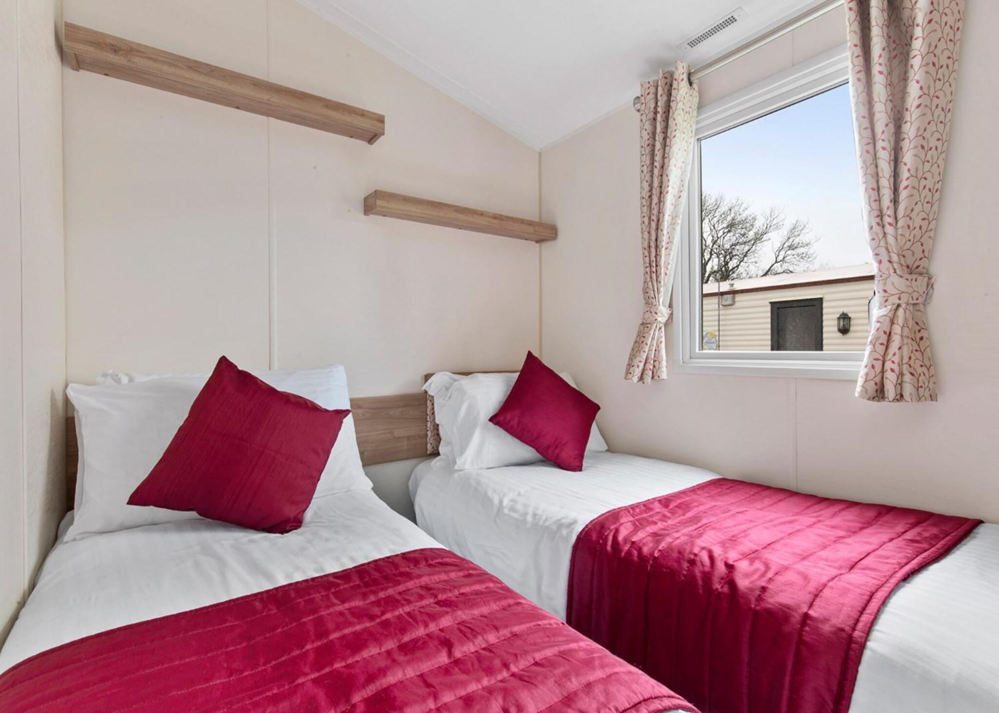 Noble Court Holiday Park Narberth Ruang foto